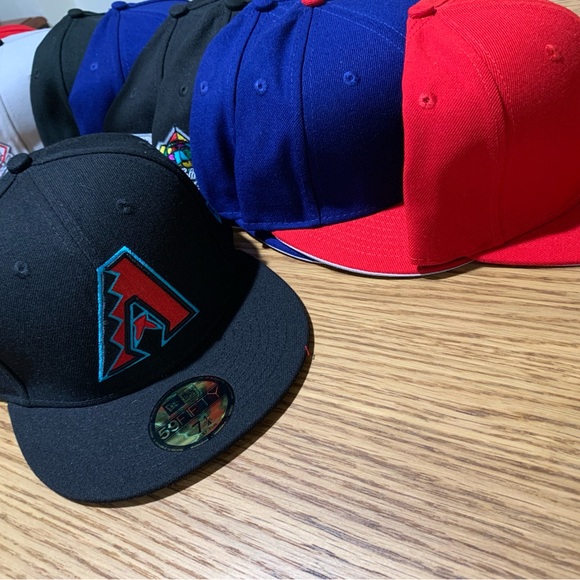 New era cap different size - Picture 4 of 11
